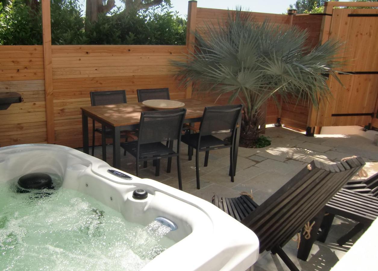 Casa Louise Suites And Spas Privatifs サント・マキシム エクステリア 写真